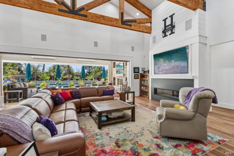 4303 Parker Hill Road Santa Rosa CA 95404