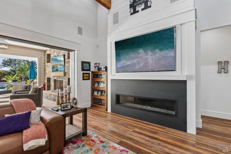 4303 Parker Hill Road Santa Rosa CA 95404