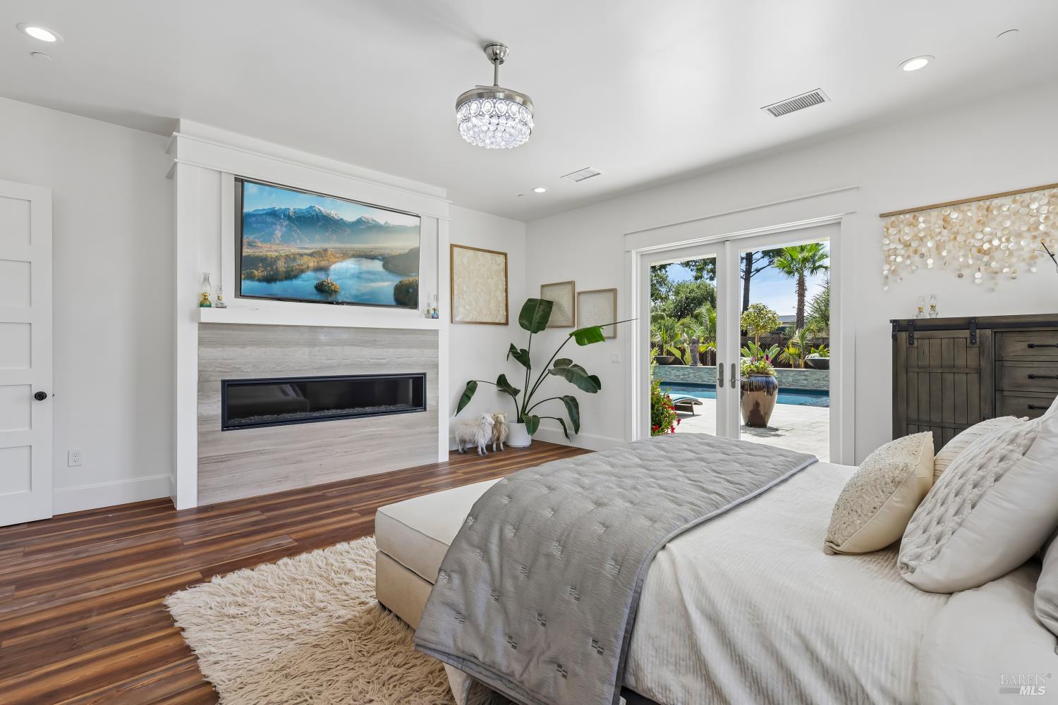 4303 Parker Hill Road Santa Rosa CA 95404