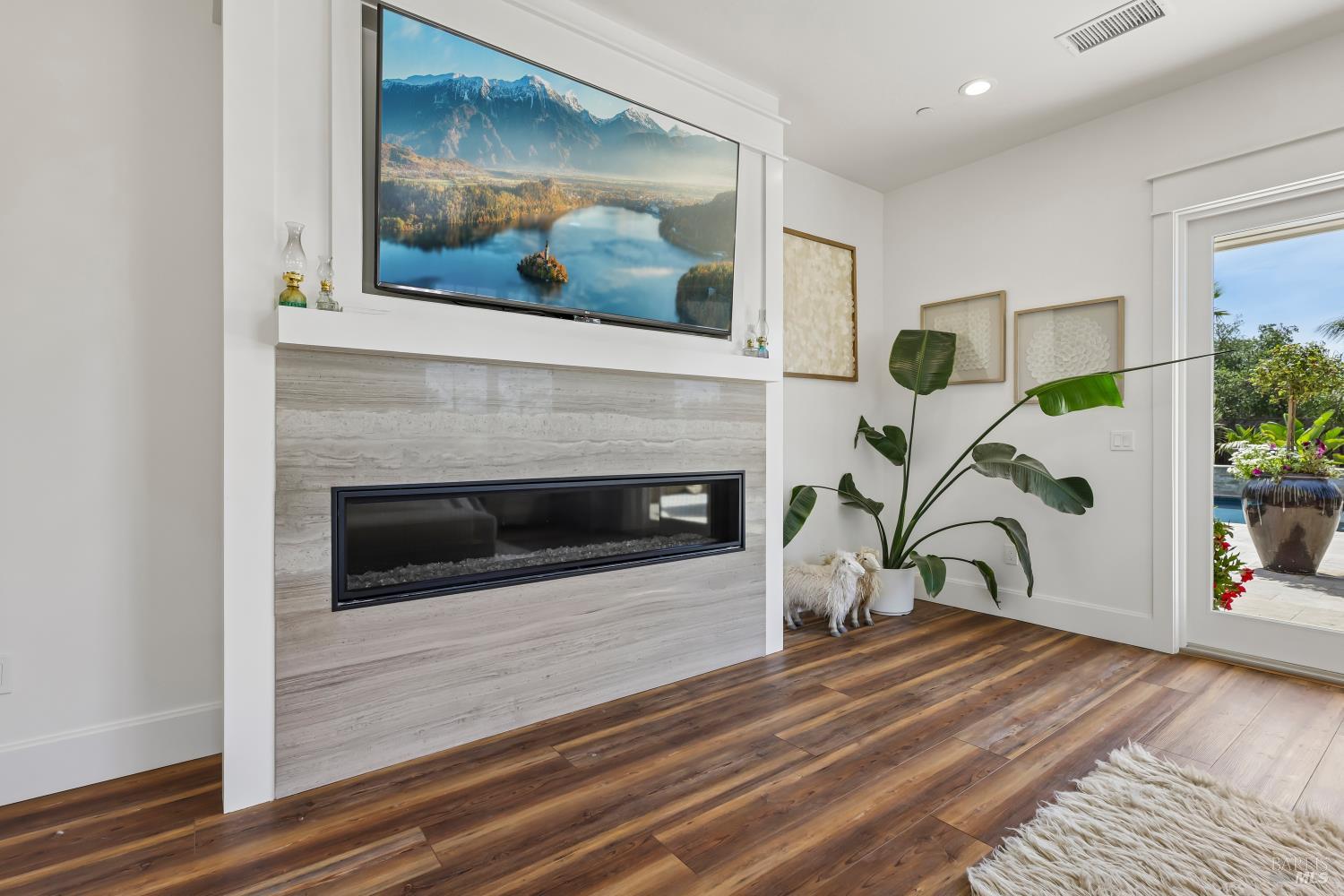 4303 Parker Hill Road Santa Rosa CA 95404
