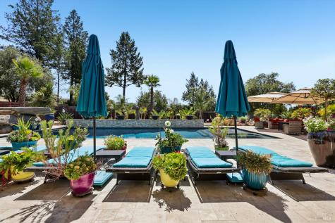 4303 Parker Hill Road Santa Rosa CA 95404