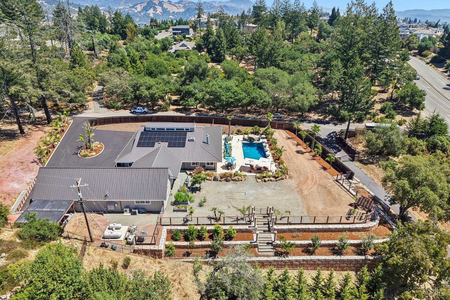 4303 Parker Hill Road Santa Rosa CA 95404