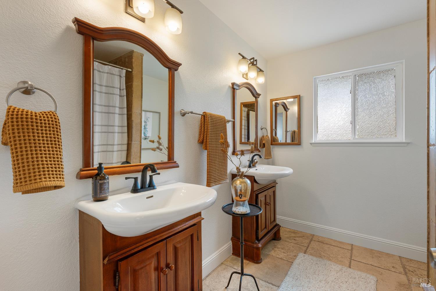 430 Gatehouse Drive Vacaville CA 95687