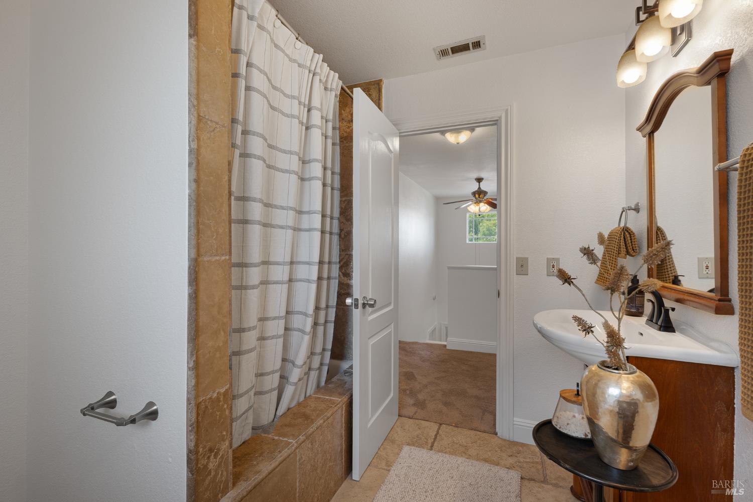 430 Gatehouse Drive Vacaville CA 95687