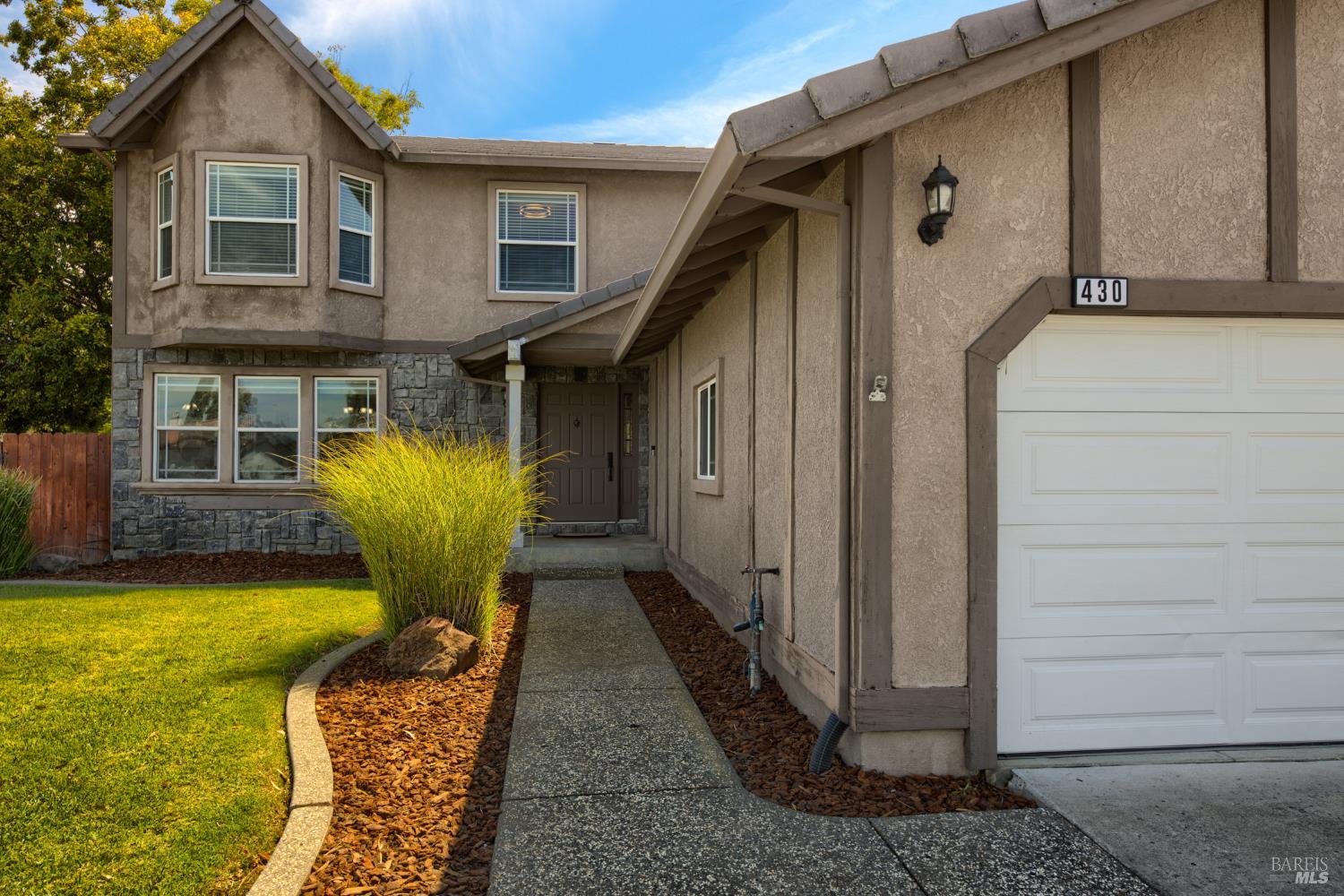 430 Gatehouse Drive Vacaville CA 95687