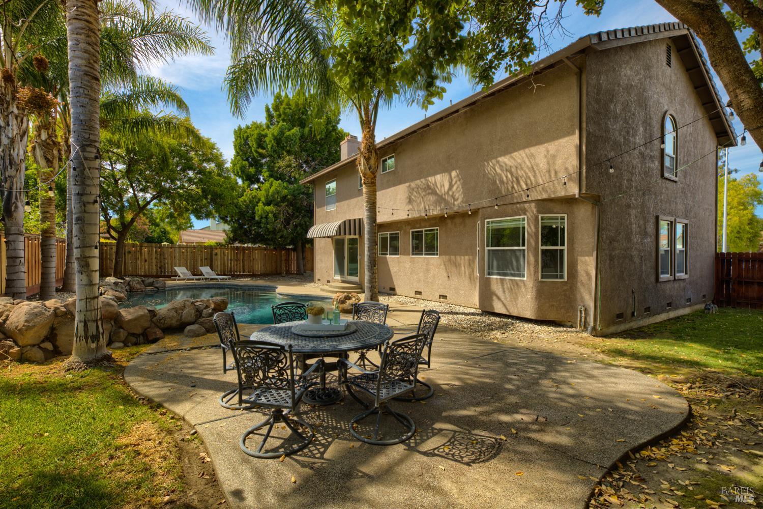 430 Gatehouse Drive Vacaville CA 95687