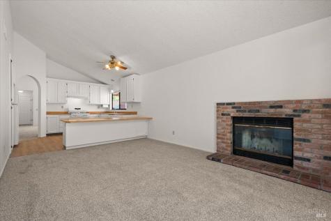 7486 Mercedes Way Rohnert Park CA 94928