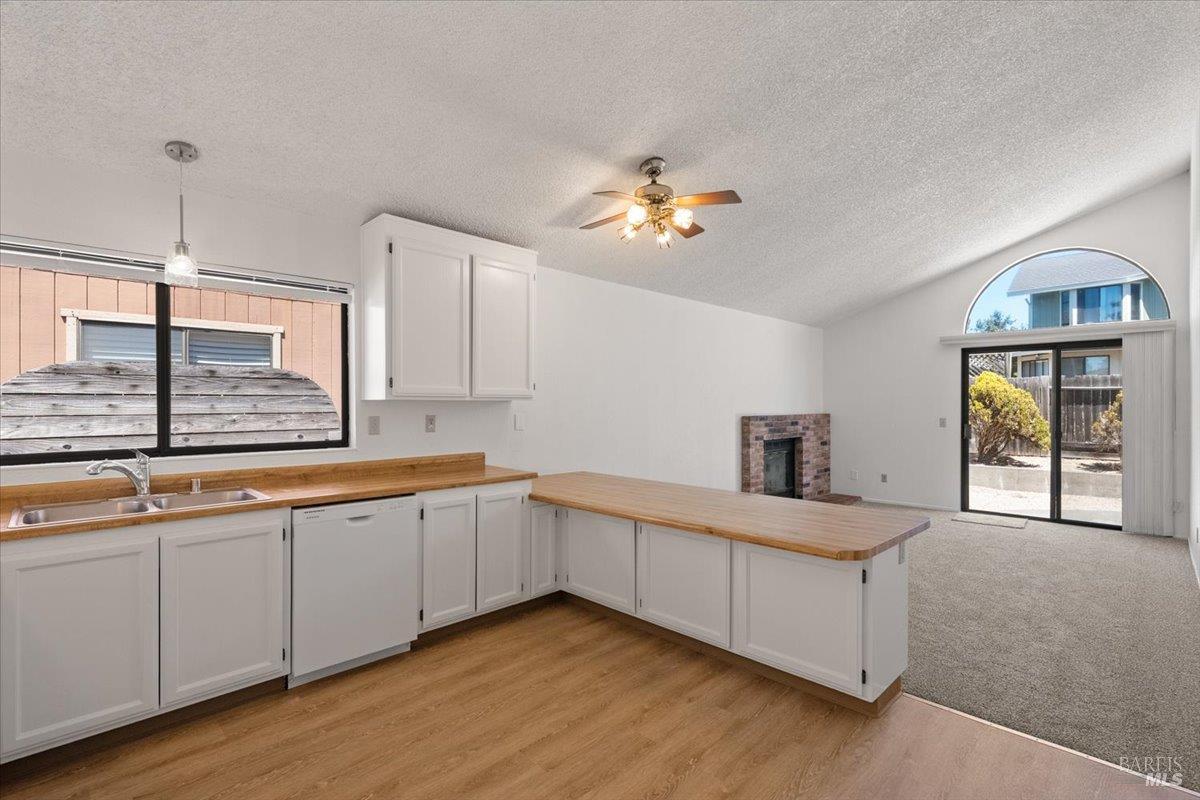 7486 Mercedes Way Rohnert Park CA 94928