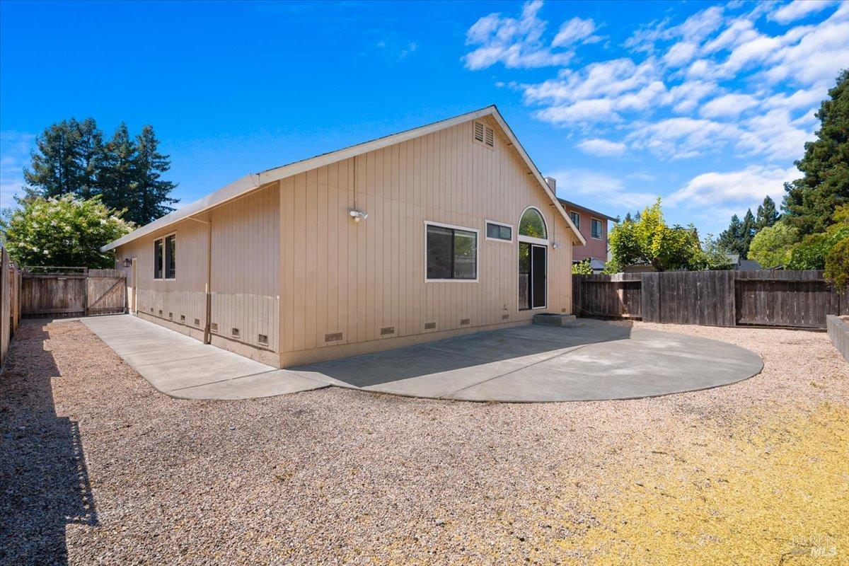 7486 Mercedes Way Rohnert Park CA 94928