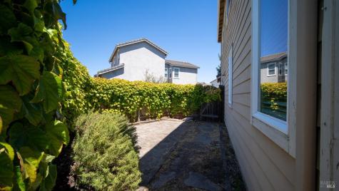 959 Hogwarts Circle Petaluma CA 94954