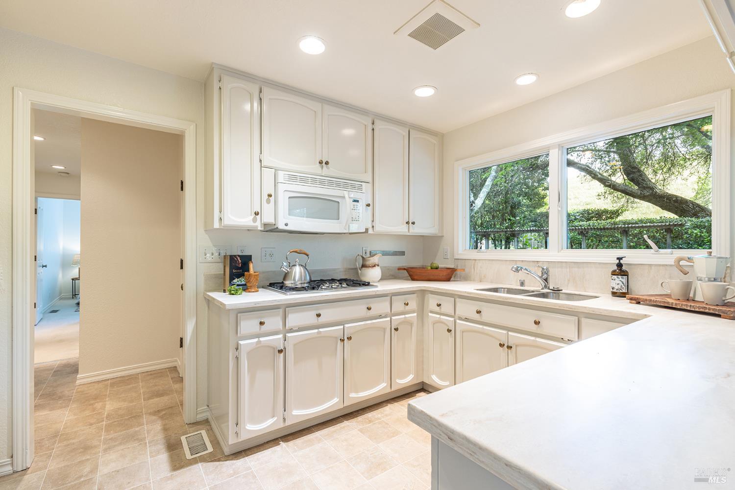 3318 David Drive Napa CA 94558