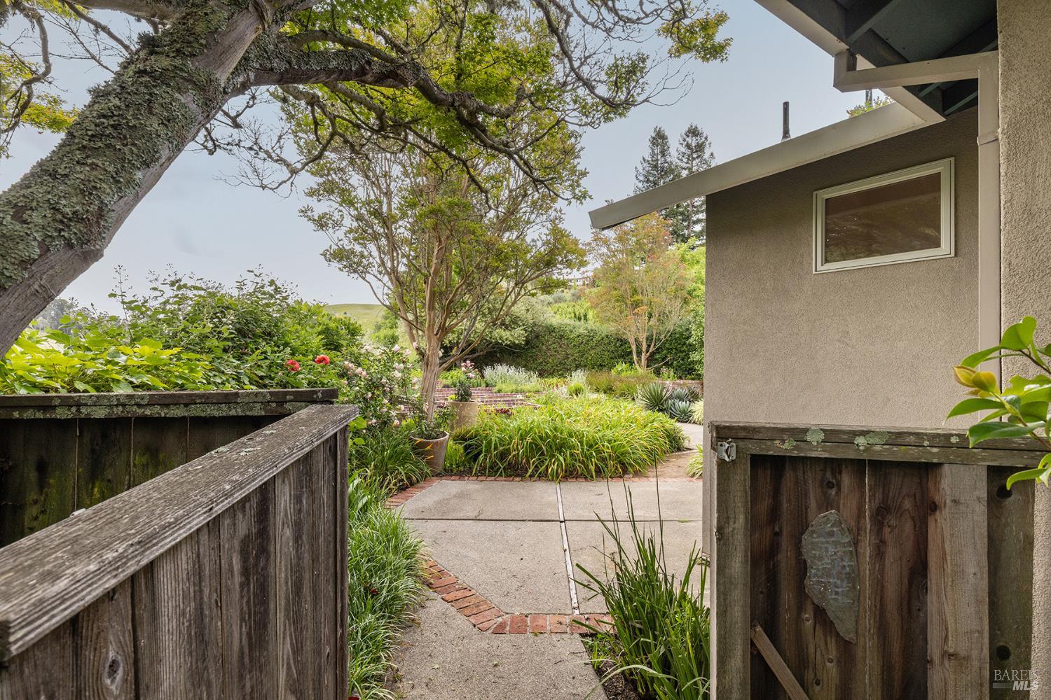 3318 David Drive Napa CA 94558