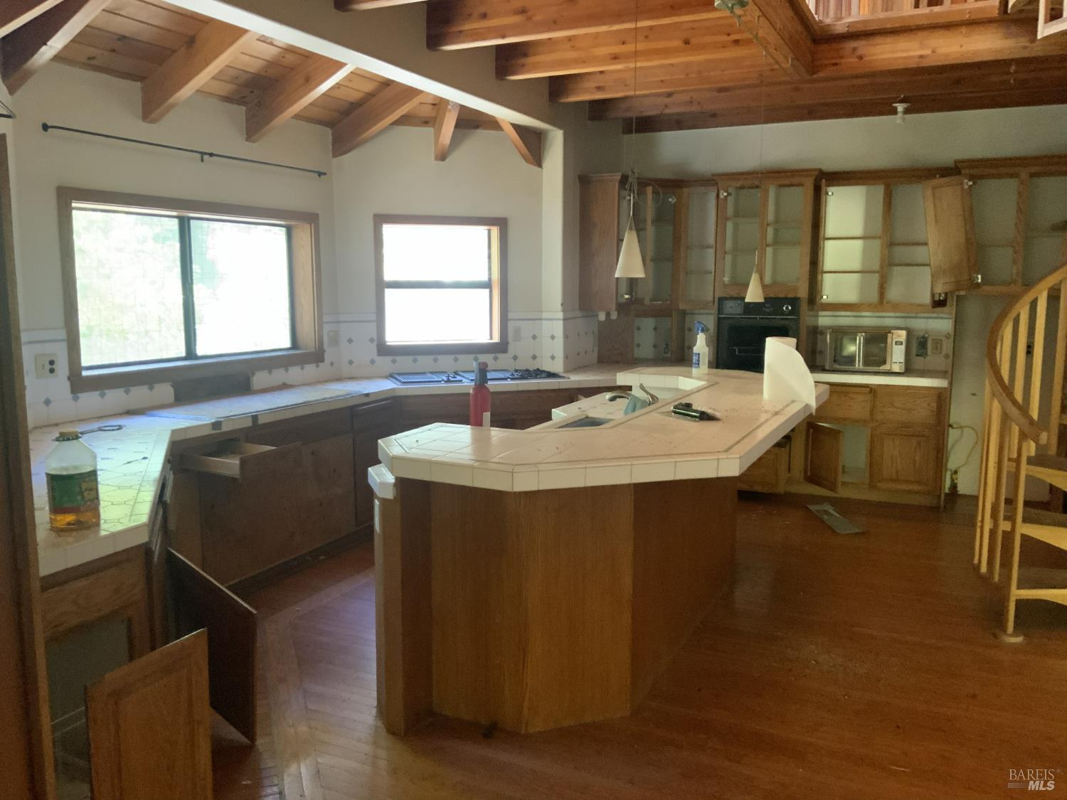7101 Fitzhugh Road Laytonville CA 95454