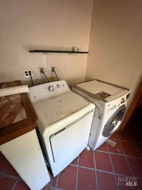 7101 Fitzhugh Road Laytonville CA 95454