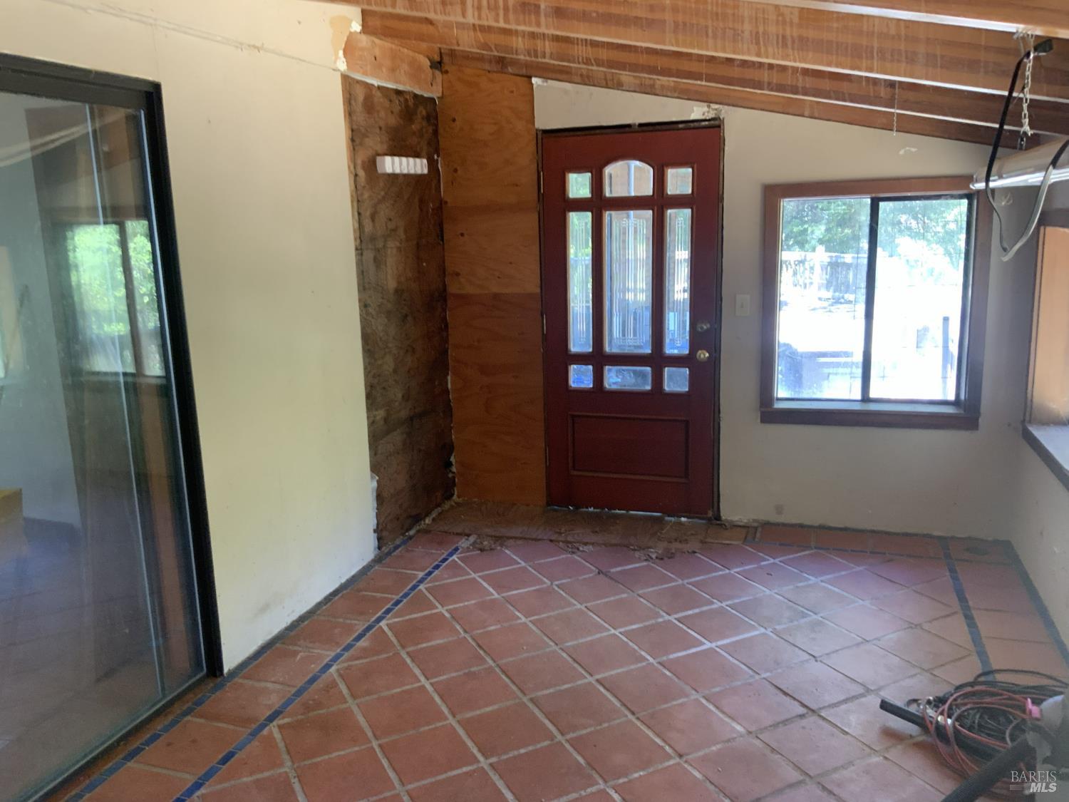 7101 Fitzhugh Road Laytonville CA 95454