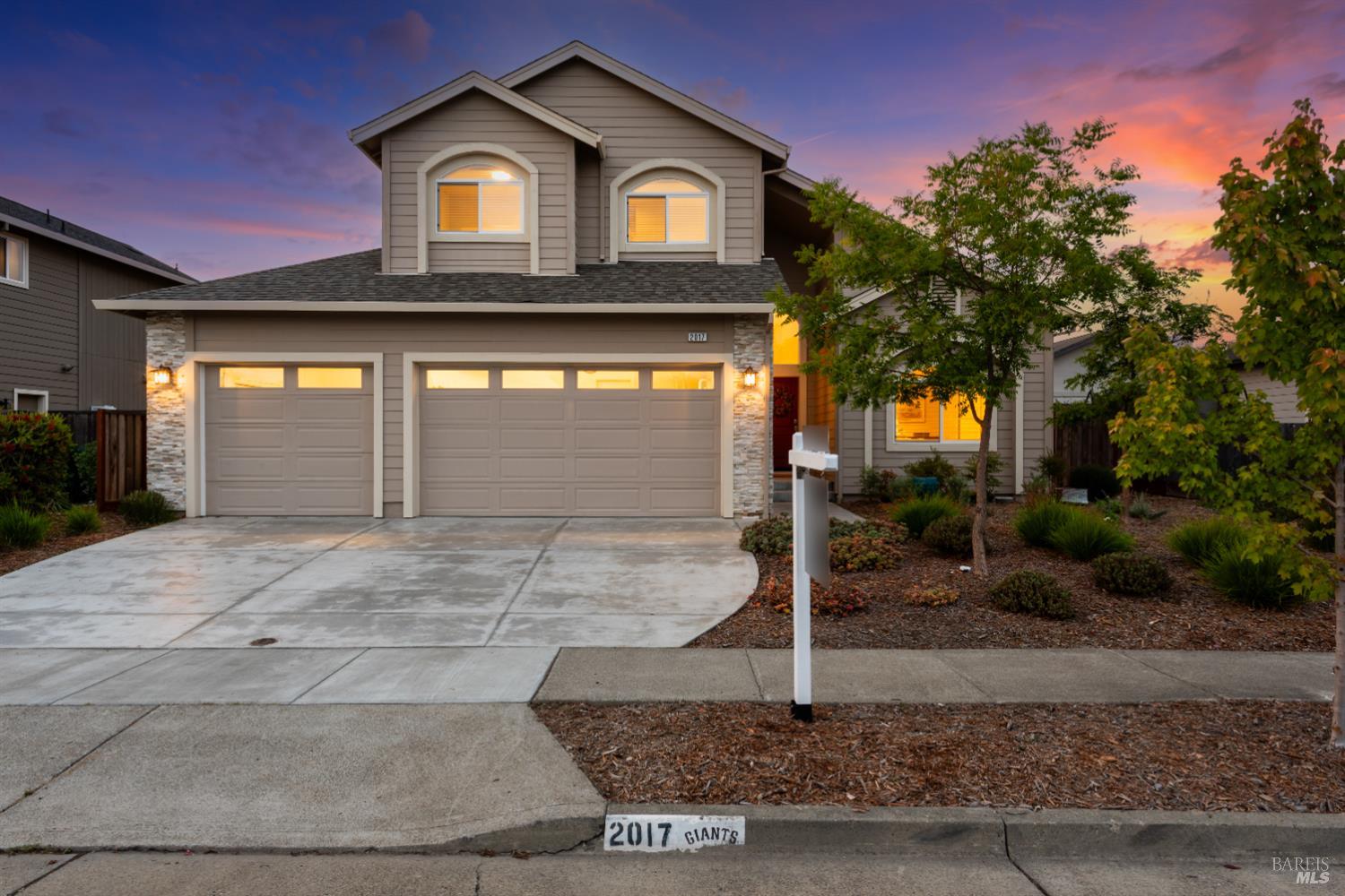 2017 Shelbourne Way Santa Rosa CA 95403