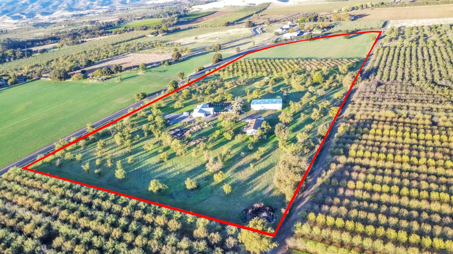 25752 State Highway 16 Esparto CA 95627