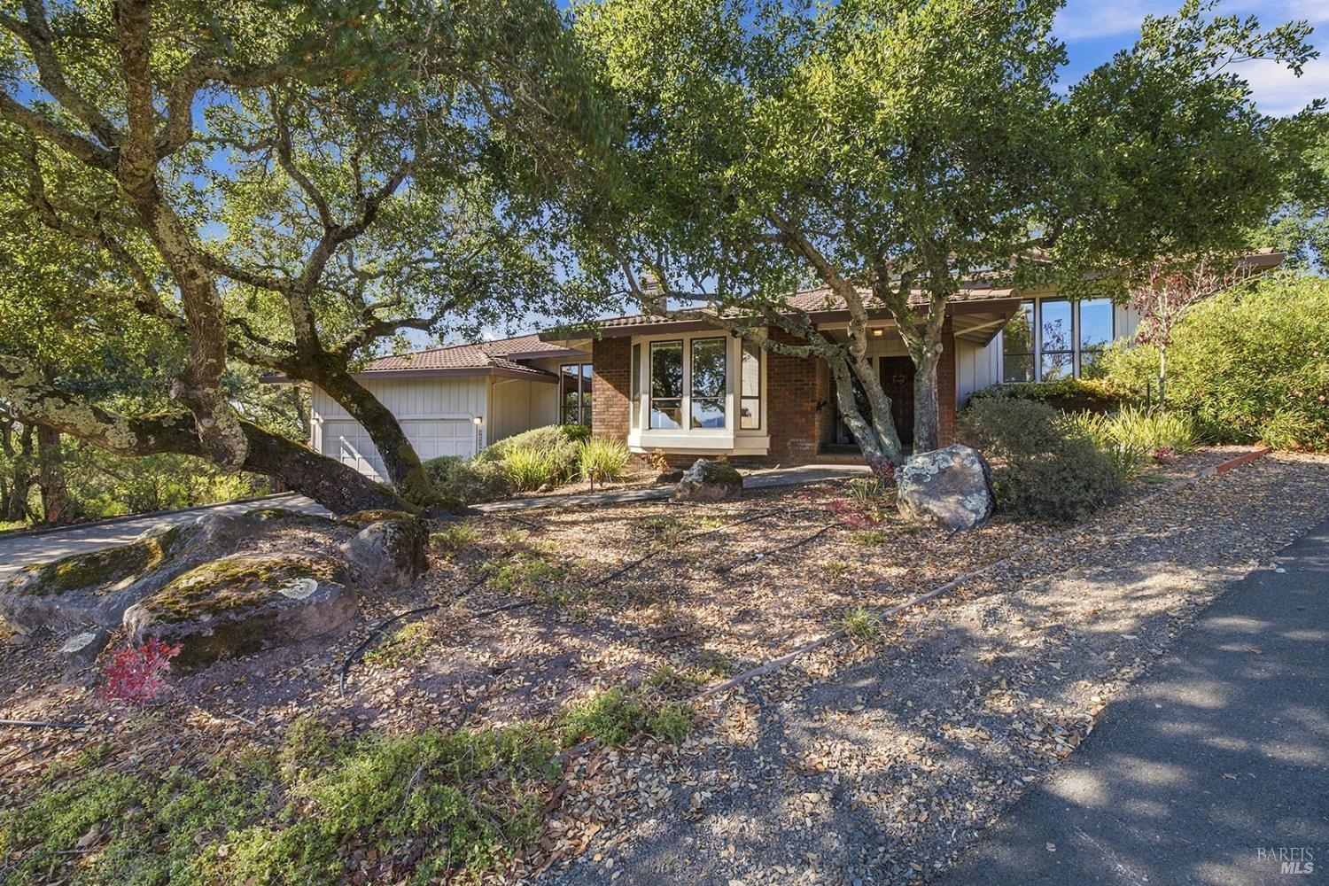 3238 Cobblestone Drive Santa Rosa CA 95404