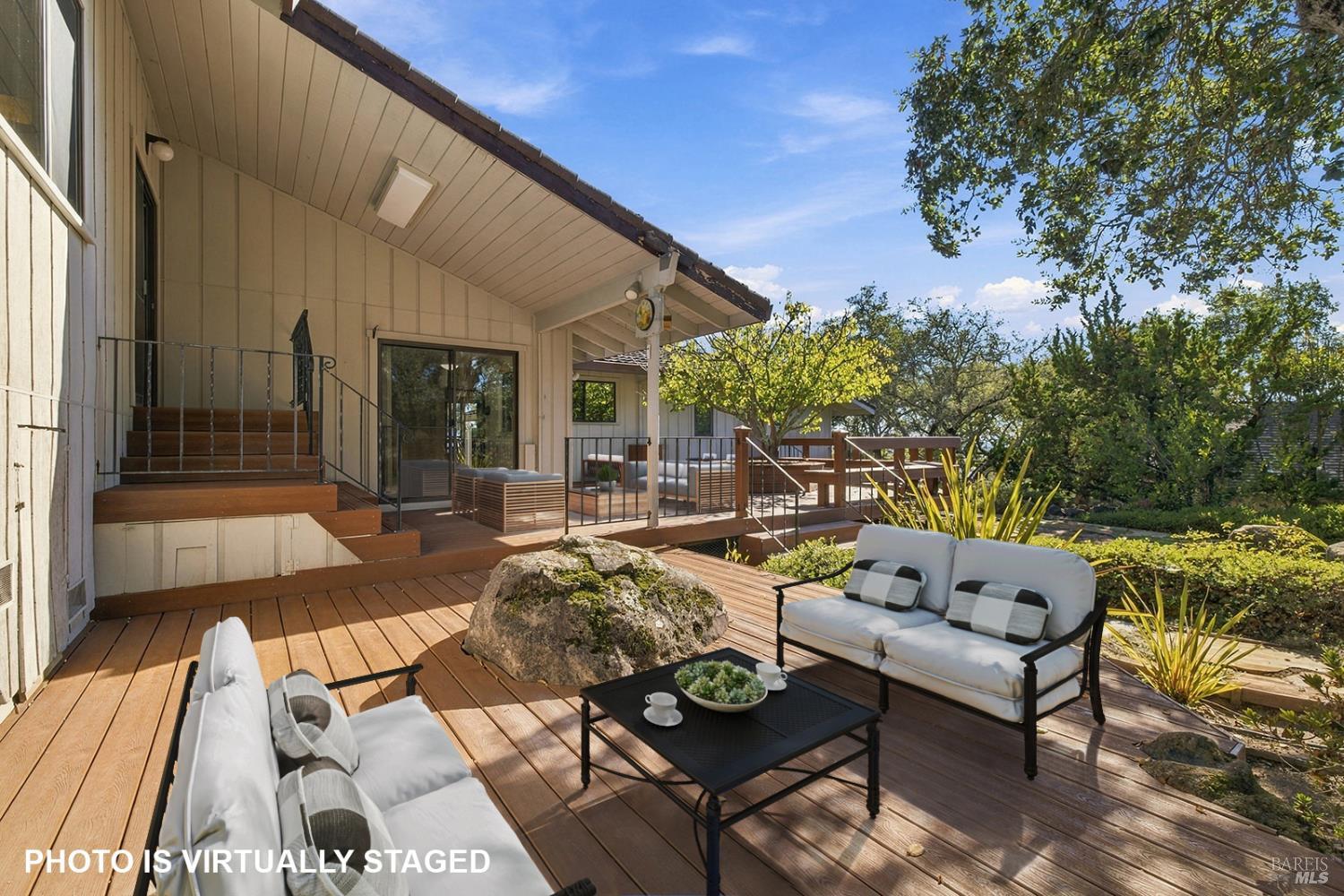 3238 Cobblestone Drive Santa Rosa CA 95404