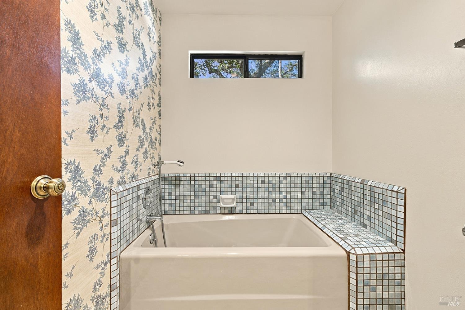 3238 Cobblestone Drive Santa Rosa CA 95404