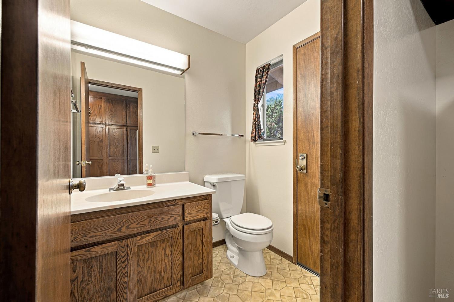 3238 Cobblestone Drive Santa Rosa CA 95404