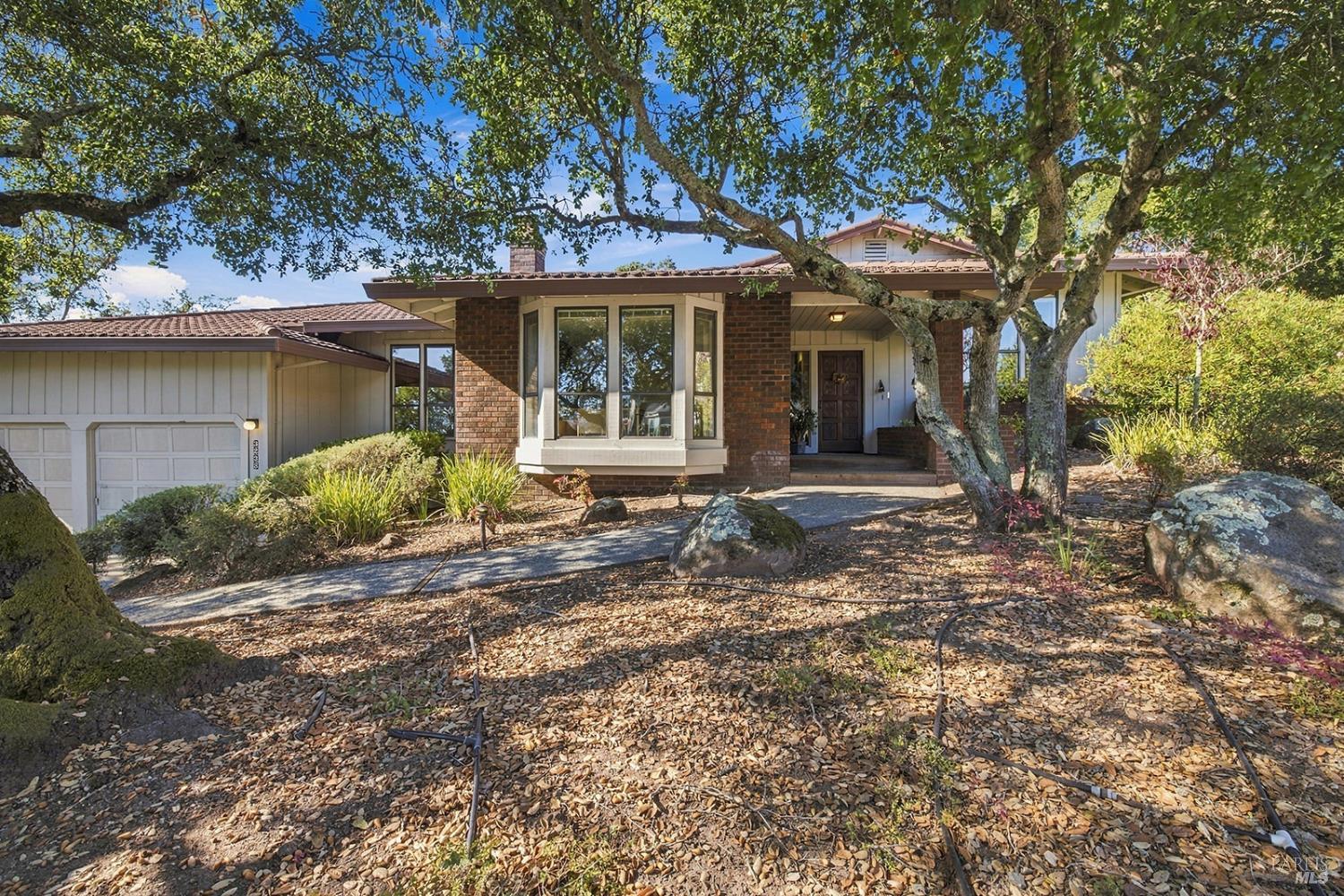 3238 Cobblestone Drive Santa Rosa CA 95404