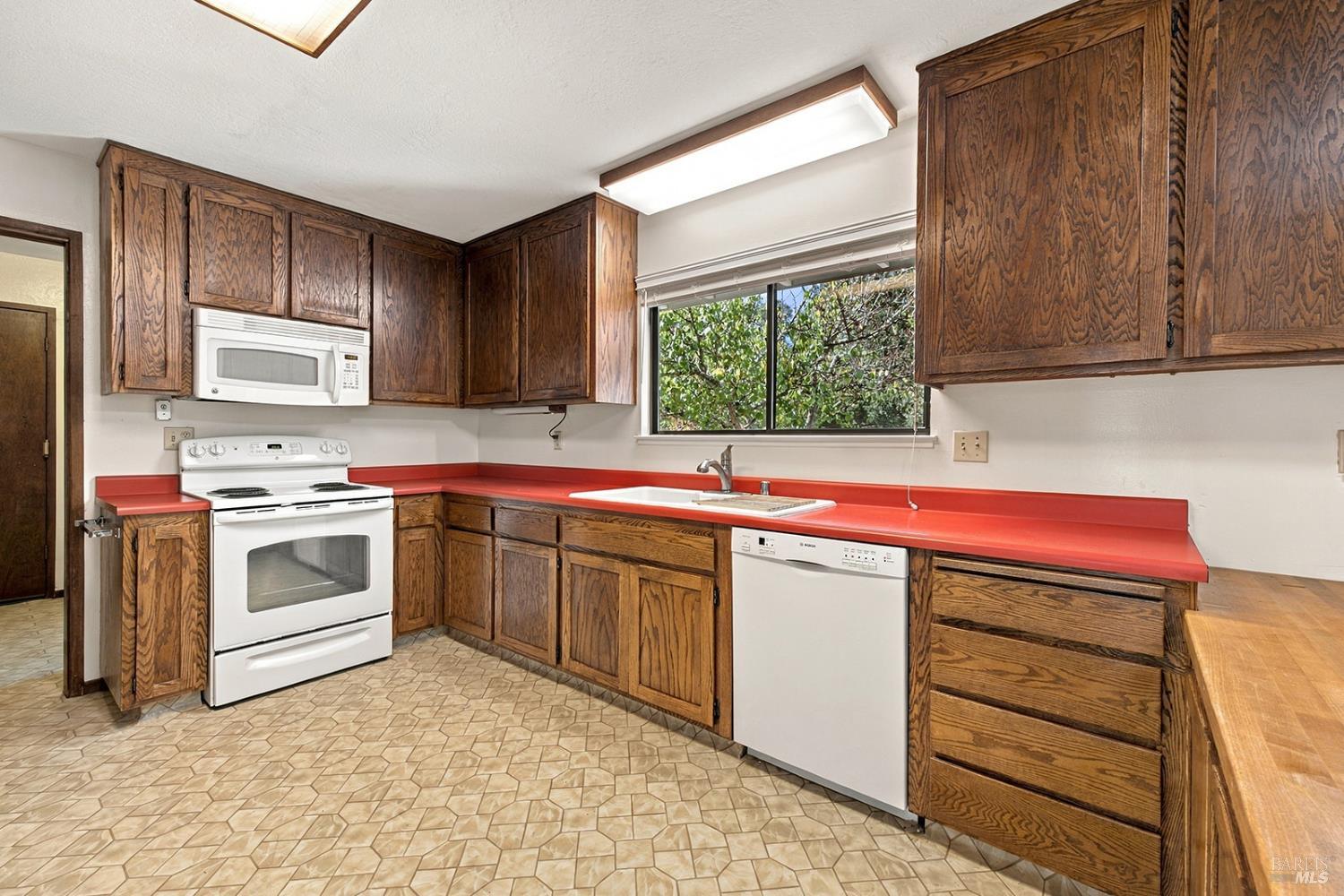 3238 Cobblestone Drive Santa Rosa CA 95404