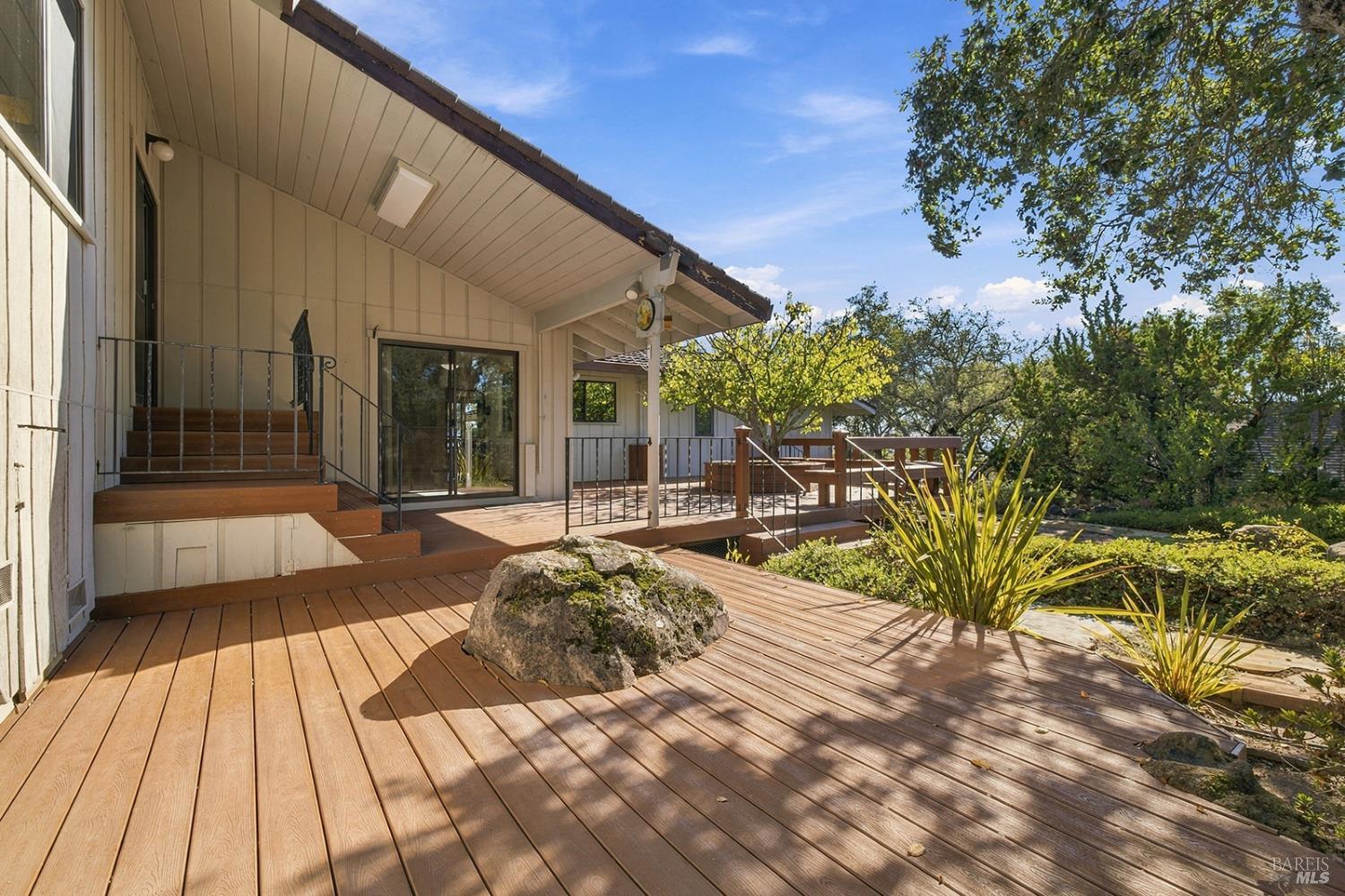3238 Cobblestone Drive Santa Rosa CA 95404