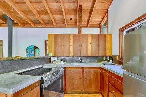 21565 Highland Terrace Monte Rio CA 95462