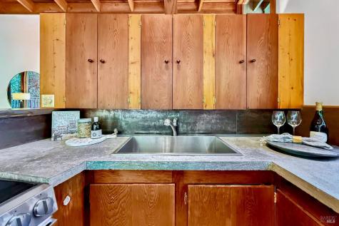 21565 Highland Terrace Monte Rio CA 95462