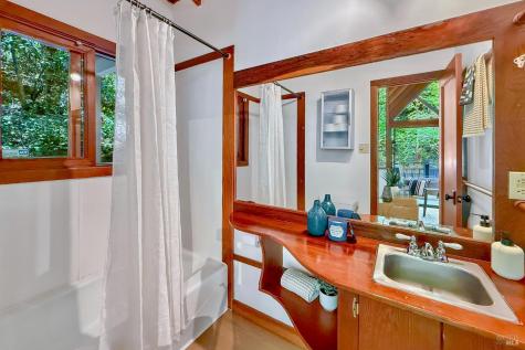 21565 Highland Terrace Monte Rio CA 95462