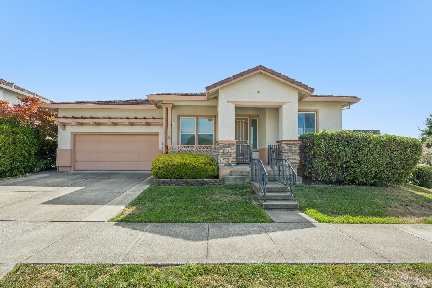 1900 Dover Lane Petaluma CA 94954