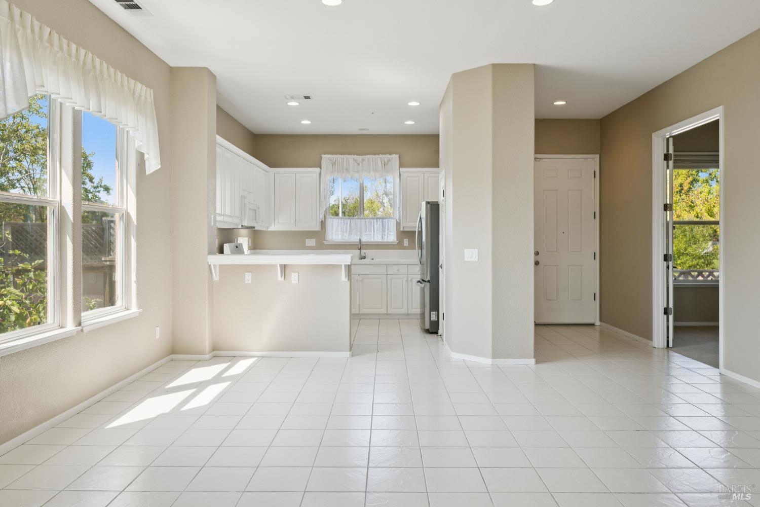 1900 Dover Lane Petaluma CA 94954