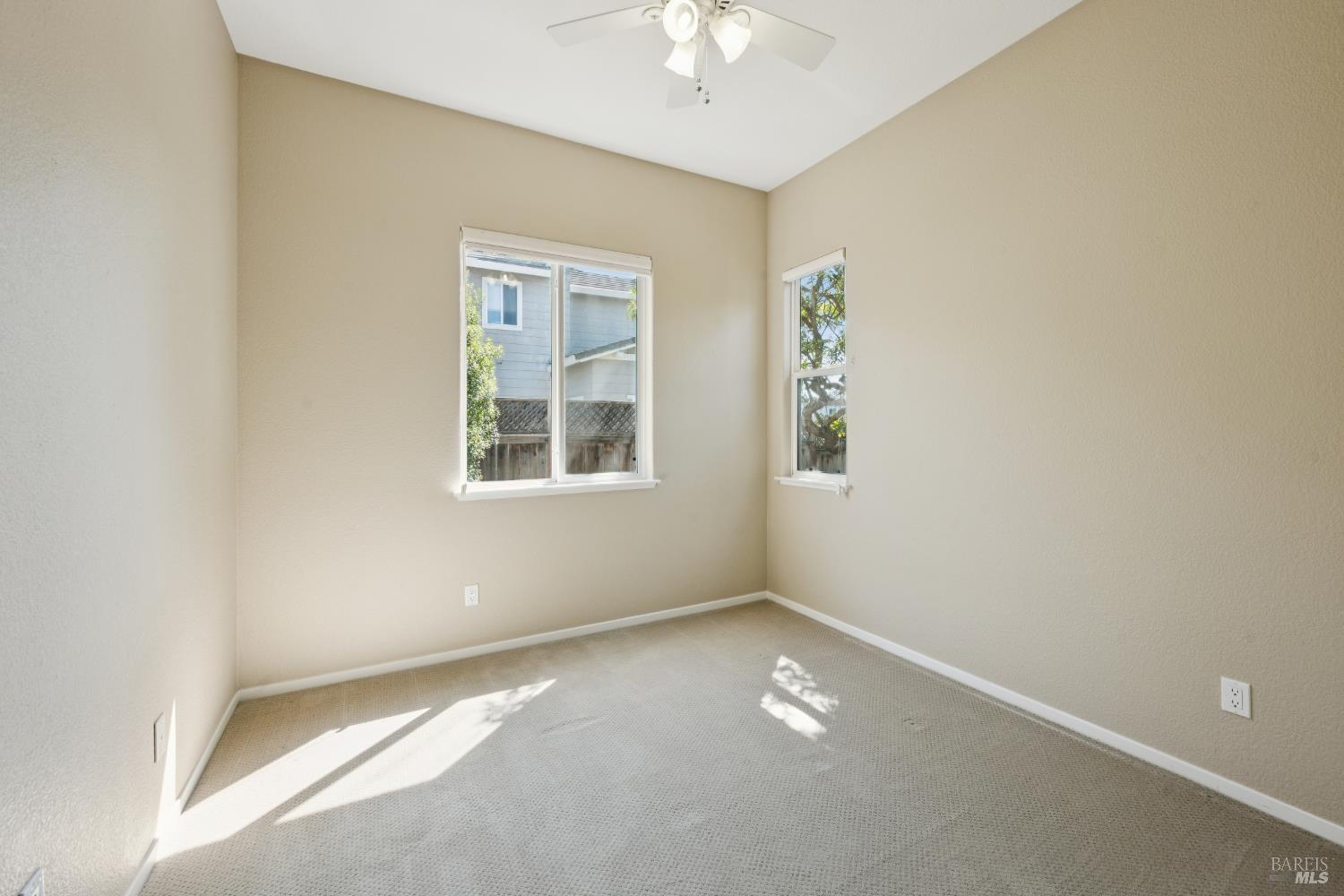 1900 Dover Lane Petaluma CA 94954