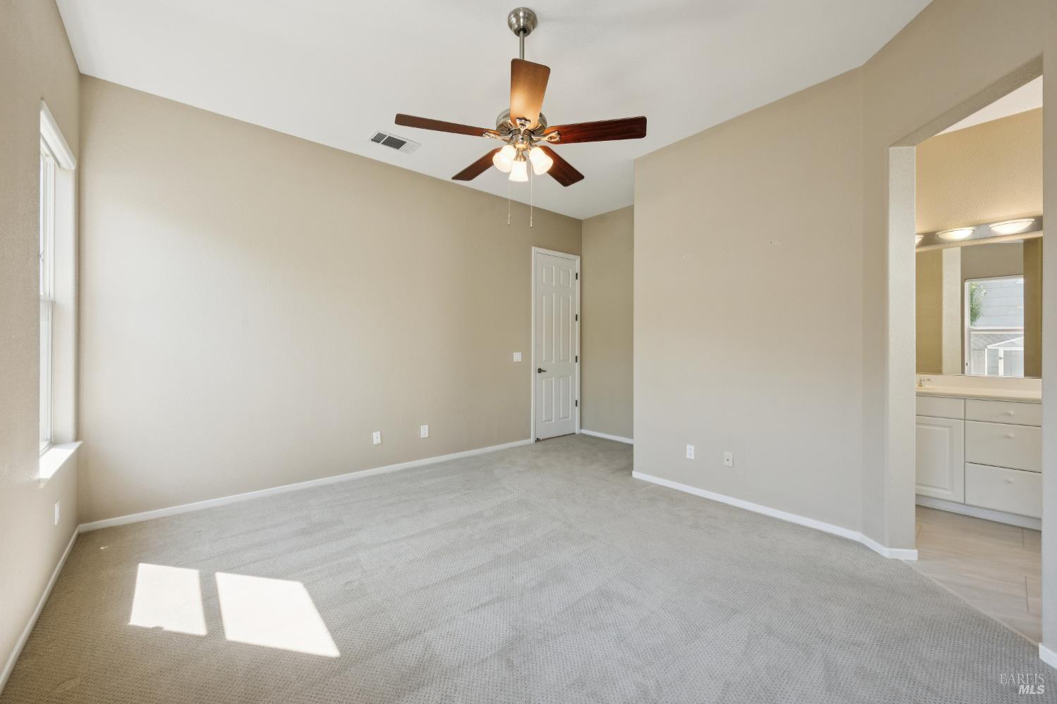 1900 Dover Lane Petaluma CA 94954