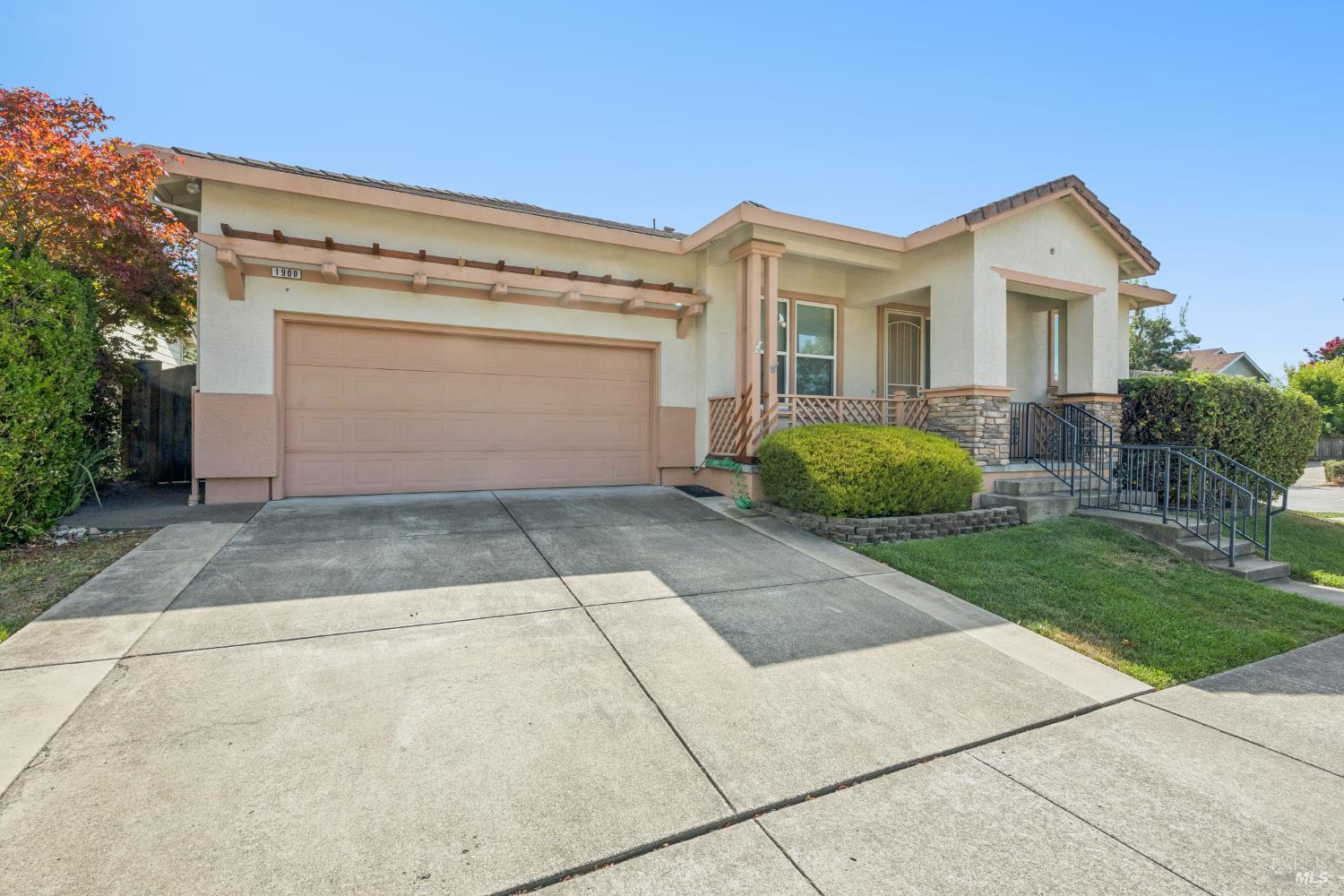 1900 Dover Lane Petaluma CA 94954