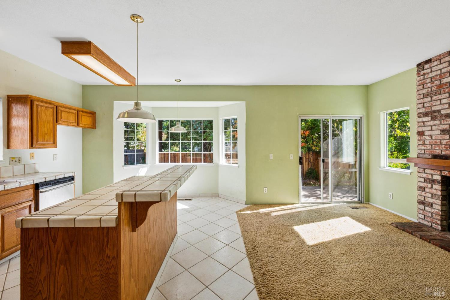 111 White Oak Circle Petaluma CA 94952