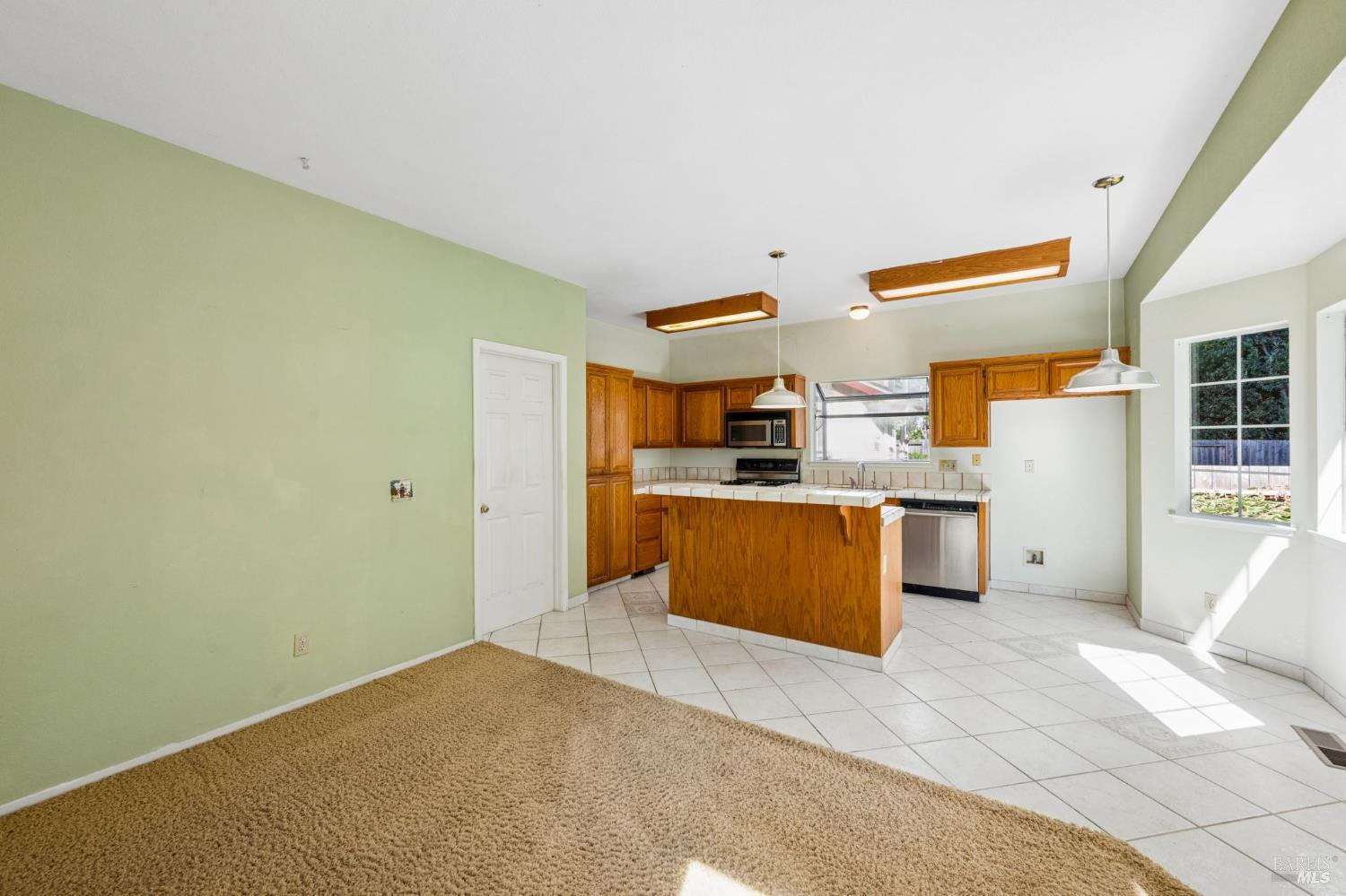 111 White Oak Circle Petaluma CA 94952
