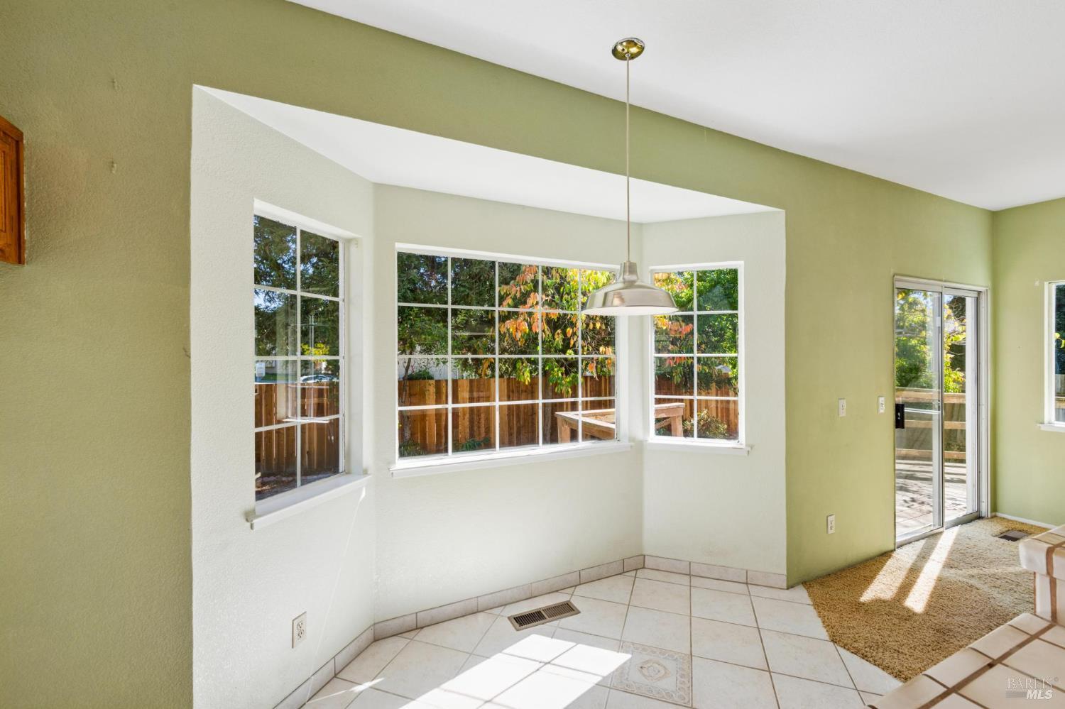 111 White Oak Circle Petaluma CA 94952
