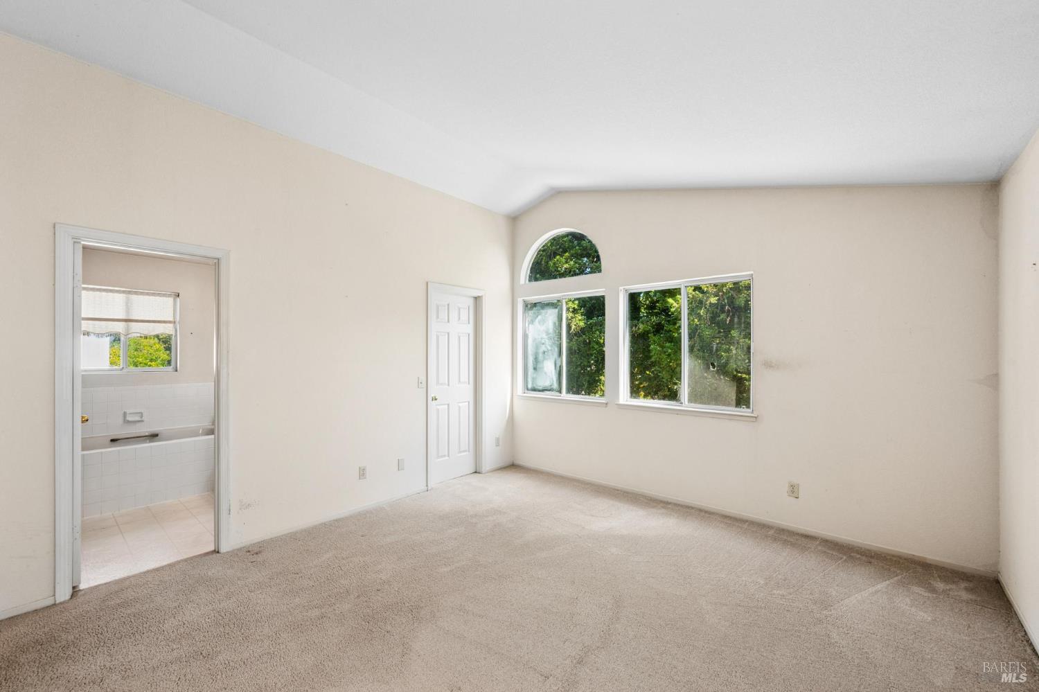 111 White Oak Circle Petaluma CA 94952