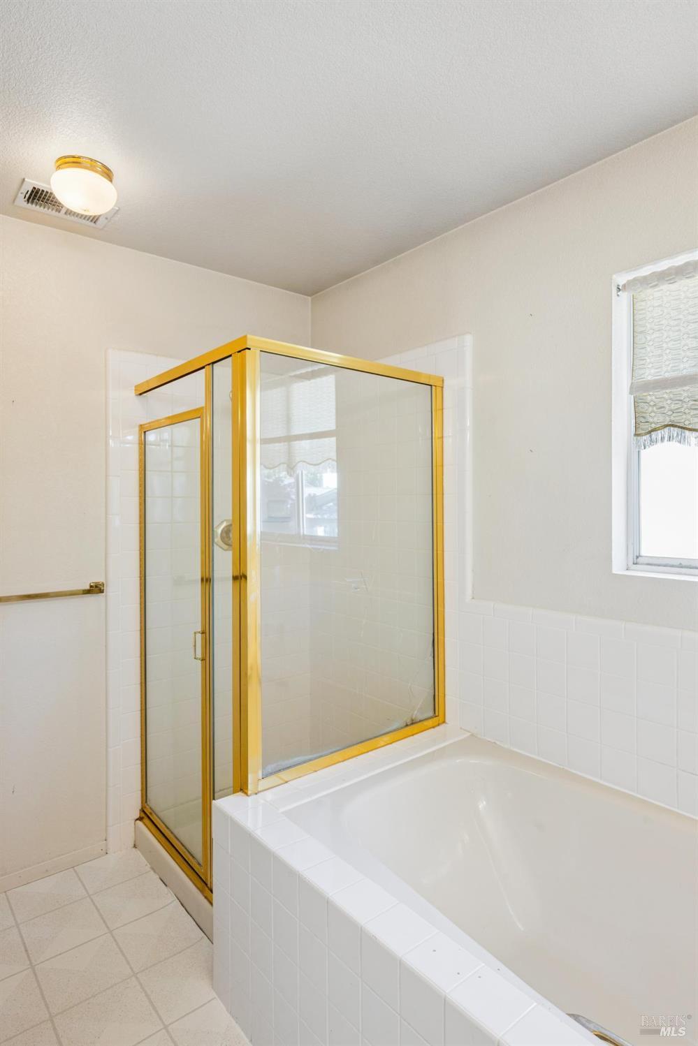 111 White Oak Circle Petaluma CA 94952