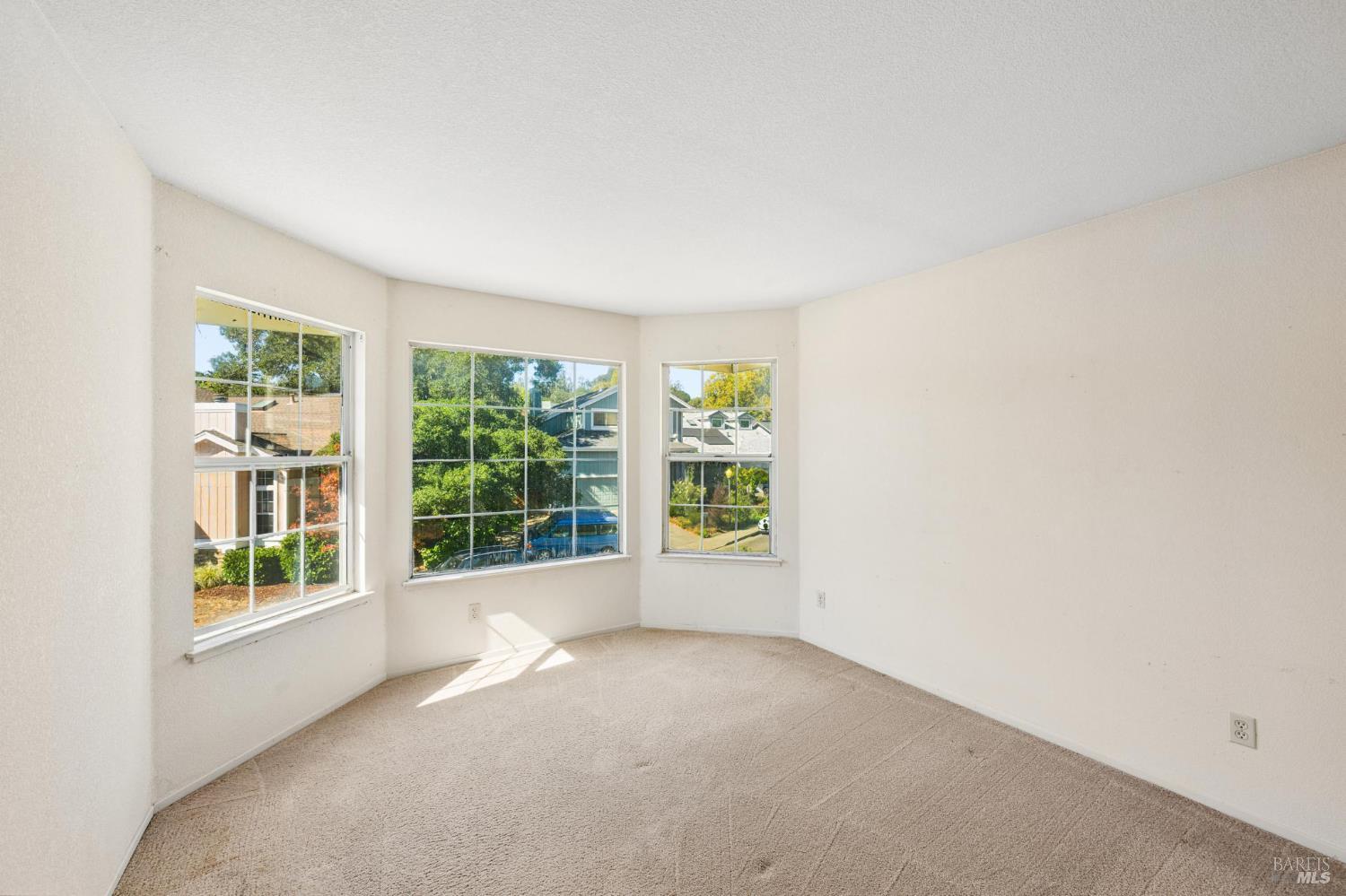 111 White Oak Circle Petaluma CA 94952