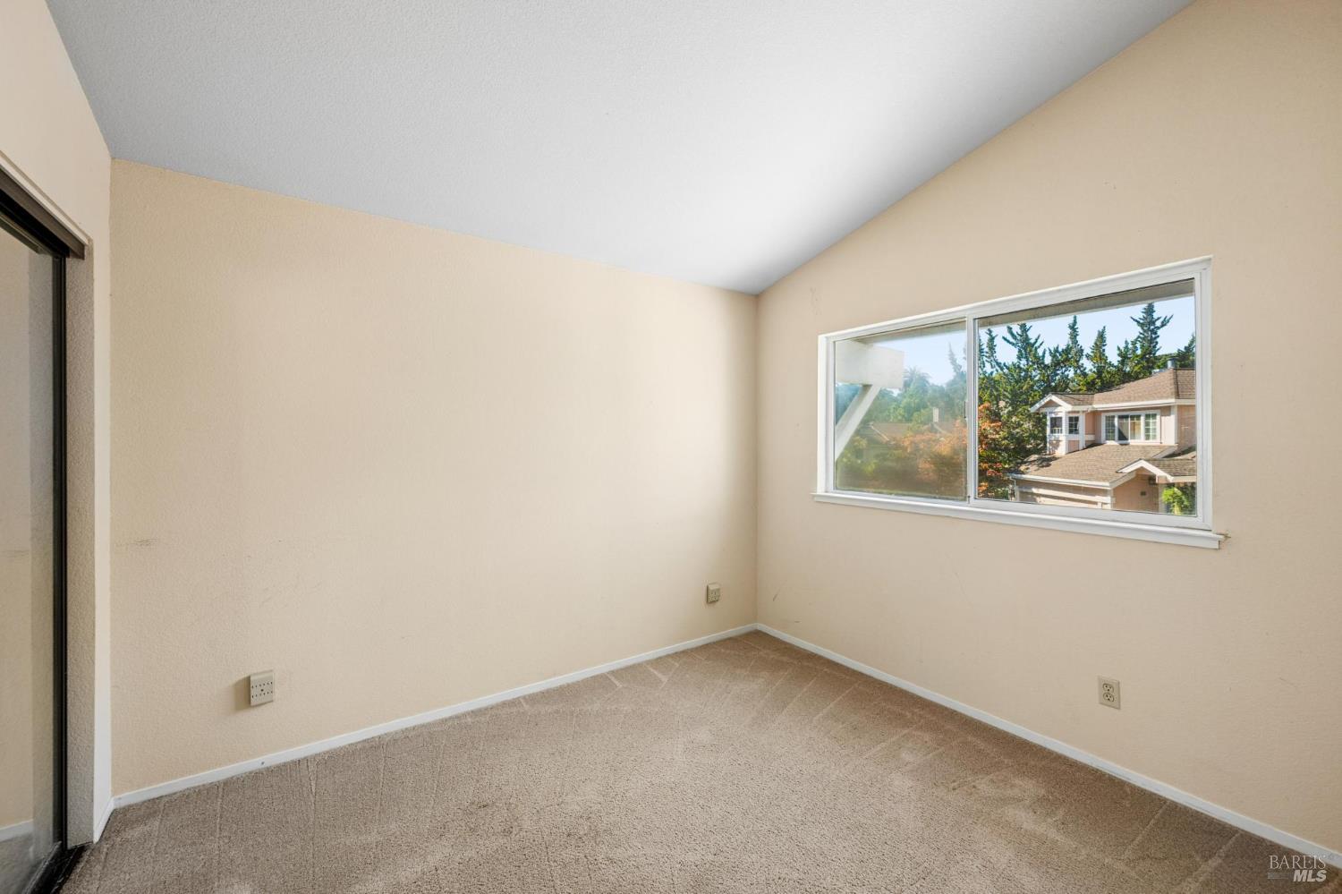 111 White Oak Circle Petaluma CA 94952