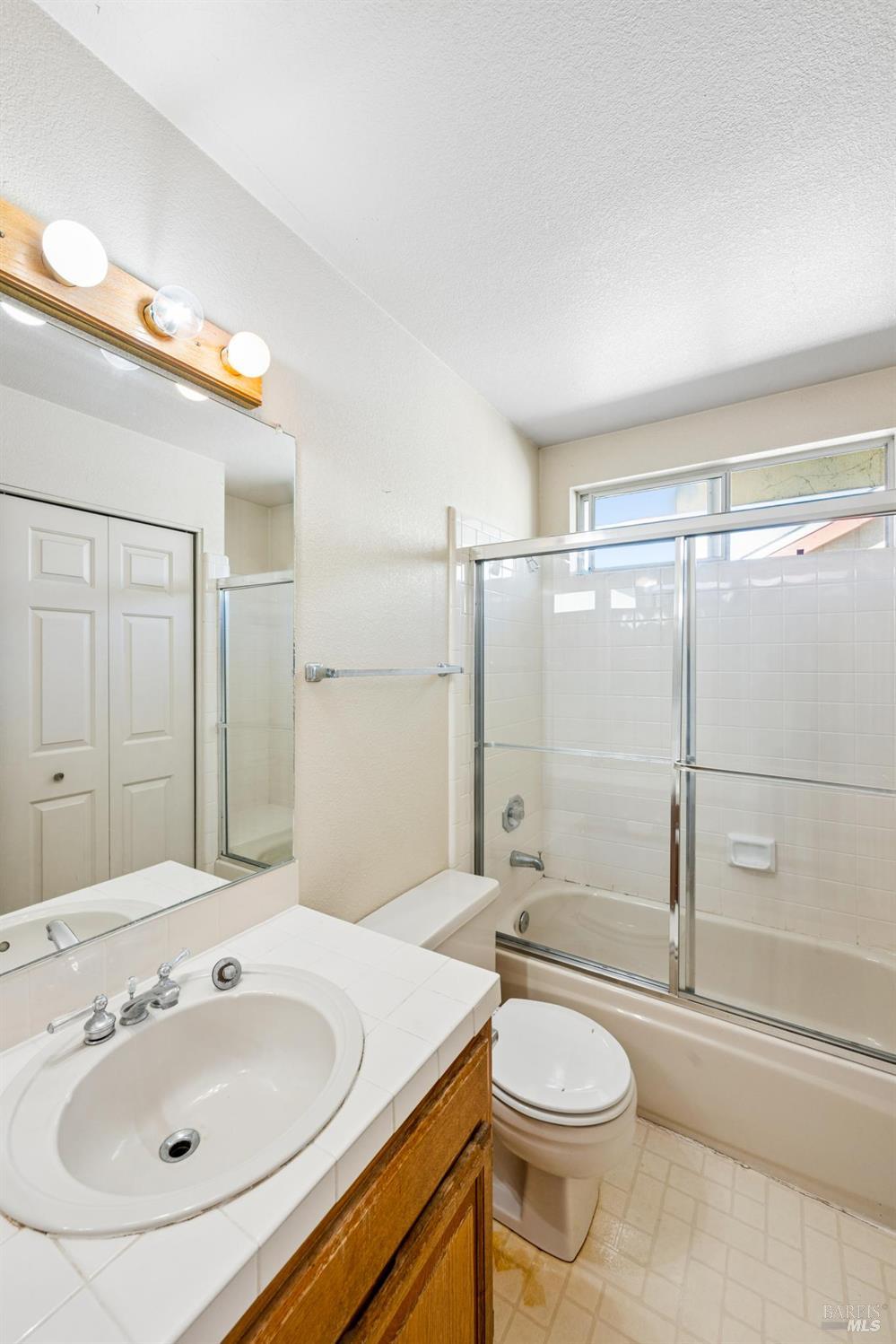 111 White Oak Circle Petaluma CA 94952