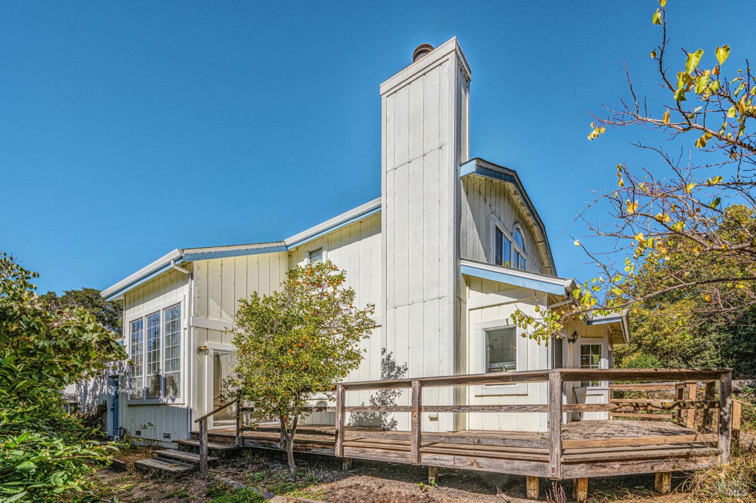 111 White Oak Circle Petaluma CA 94952
