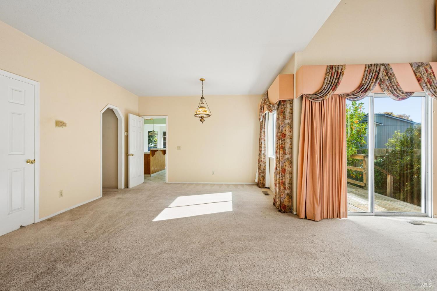 111 White Oak Circle Petaluma CA 94952