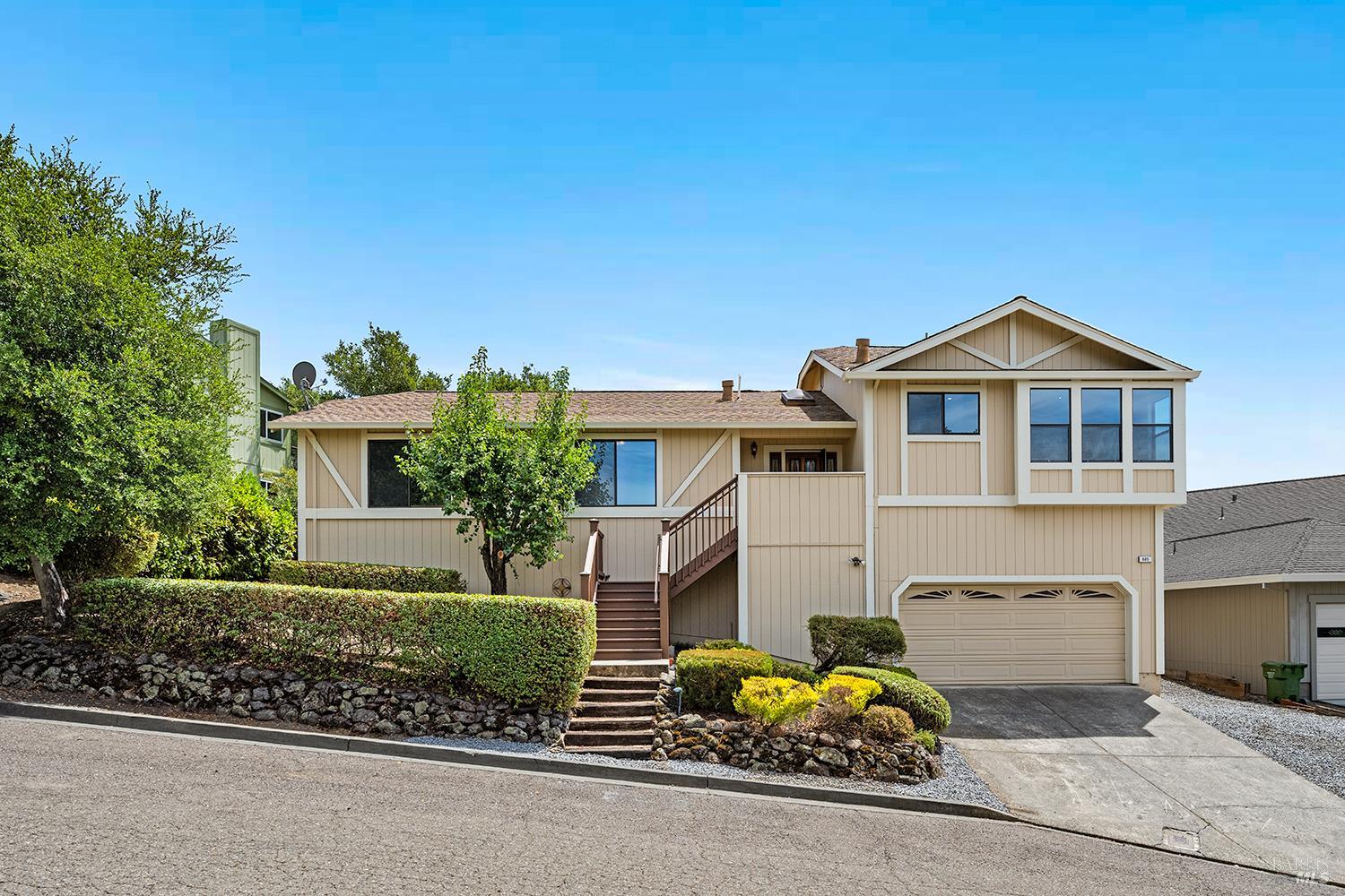 620 Alta Vista Drive Healdsburg CA 95448