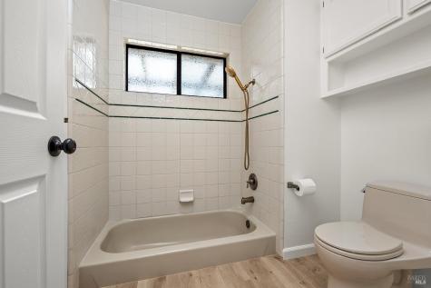 620 Alta Vista Drive Healdsburg CA 95448