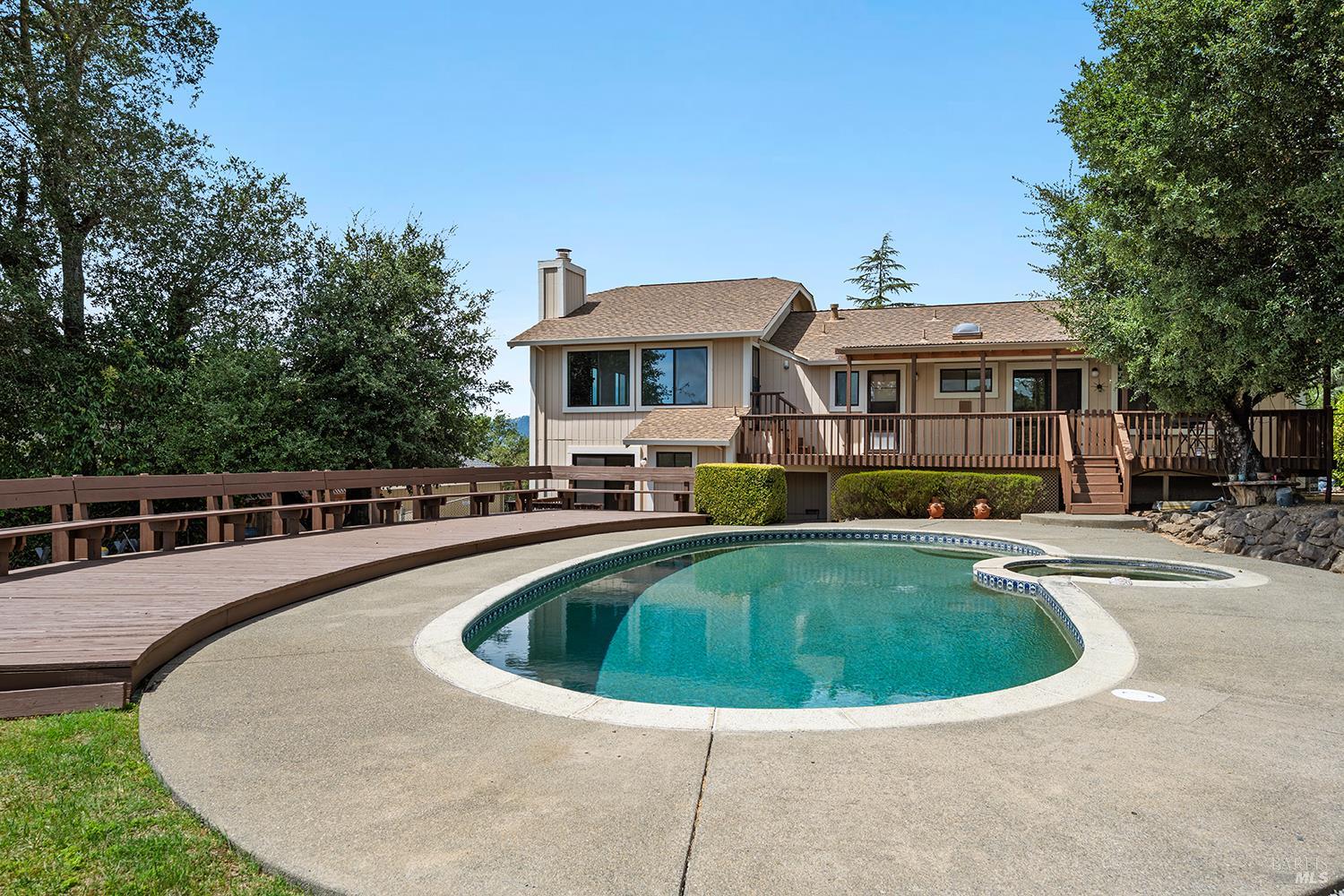 620 Alta Vista Drive Healdsburg CA 95448