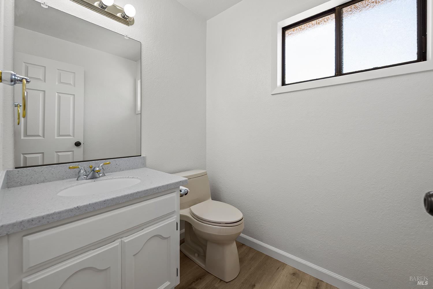 620 Alta Vista Drive Healdsburg CA 95448